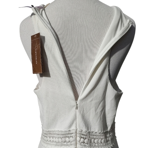 Alya Francesca's White Sleeveless Dress Size M - Picture 3 of 6